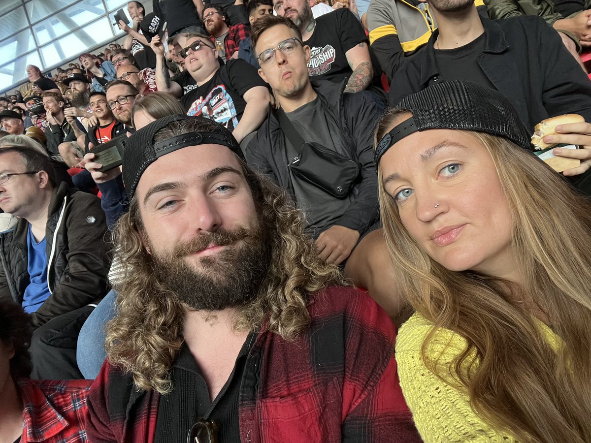 Welsh_Bailey's tweet photo. When your big little brother and husband-to-be drag
You to #AEW #AEWAllIn #AEWWembley  you embrace it, get drunk, and buy merch 😂 #JungleWanker  #AllIn #welshGirlInLondon @ValKilmer4Life https://t.co/iMYE0citj4