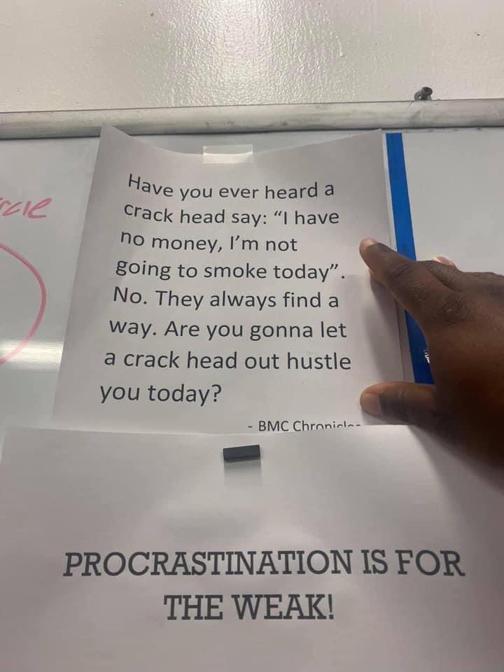 UncleDrues's tweet image. 😂😂😂😂 have the attitude of a crack head lol