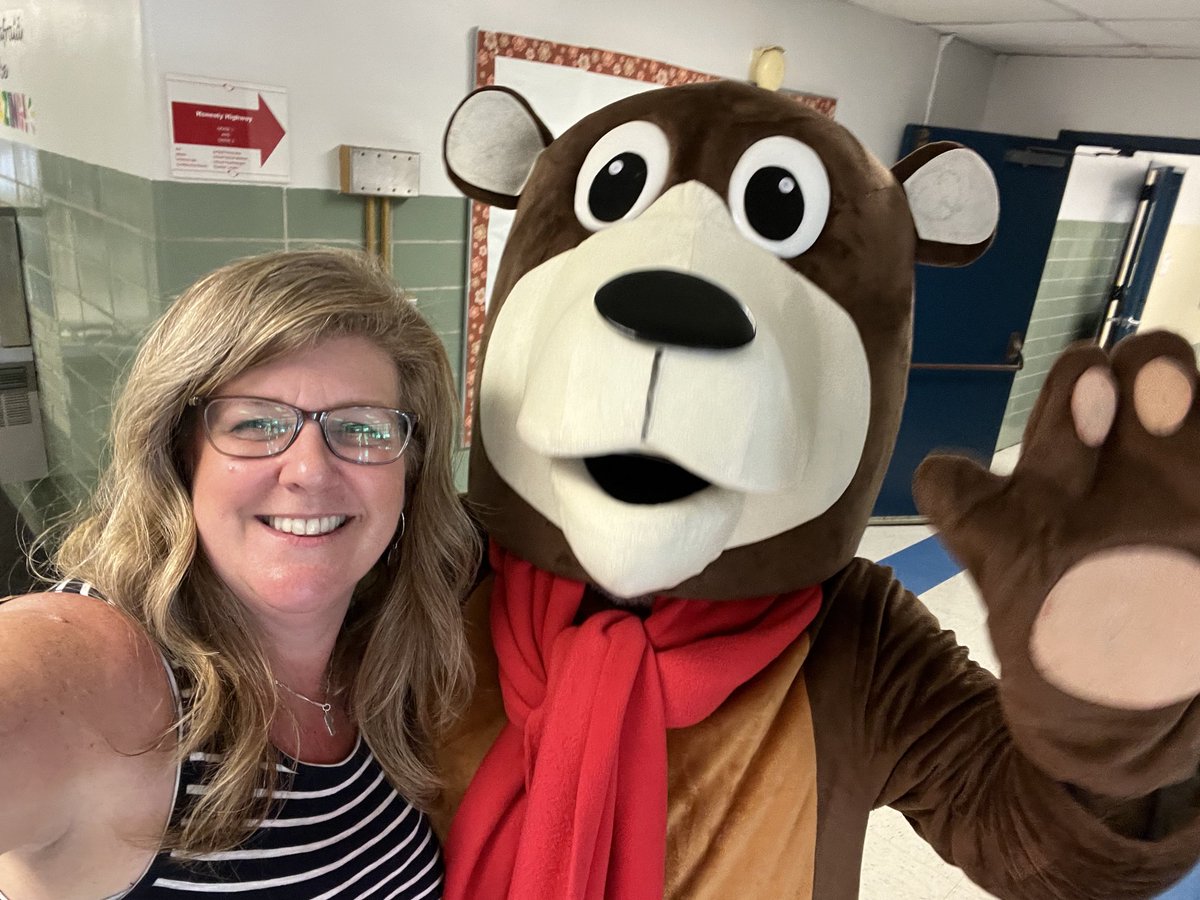 Mrs. Krois tweet media