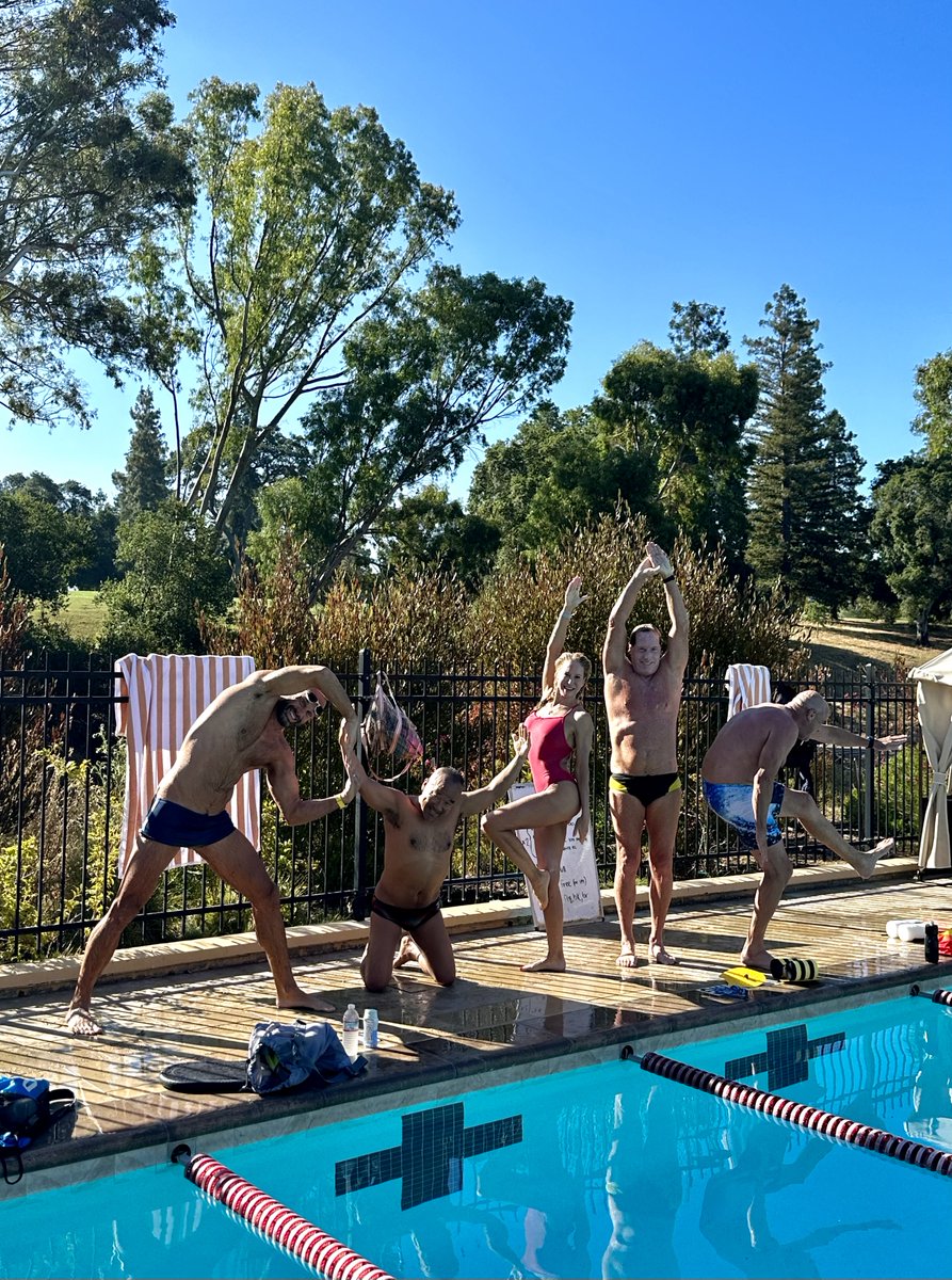 LaRincCC's tweet photo. Thanks for a great summer! With school starting and Summer winding down- Lifeguards will be present on weekends only through September.

Please remember to return any cabana towels. We will wash them, fold them &amp; have them ready for your next visit!

Thank you,
P &amp; F Staff https://t.co/tWSbJyfym2