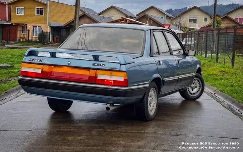 VeoAutos's tweet photo. 505 Evolution Chile 1990. Sueño cumplido a los 19 años. La historia de Sergio, con su amado Peugeot
Historia en el Link https://t.co/pWFvMEiOez
#peugeot505 #505evolution #peugeotchile @Peugeot @addict_car @thecarfactoids @RiveraNotario @peugeotchile https://t.co/rcsv1r3EsG