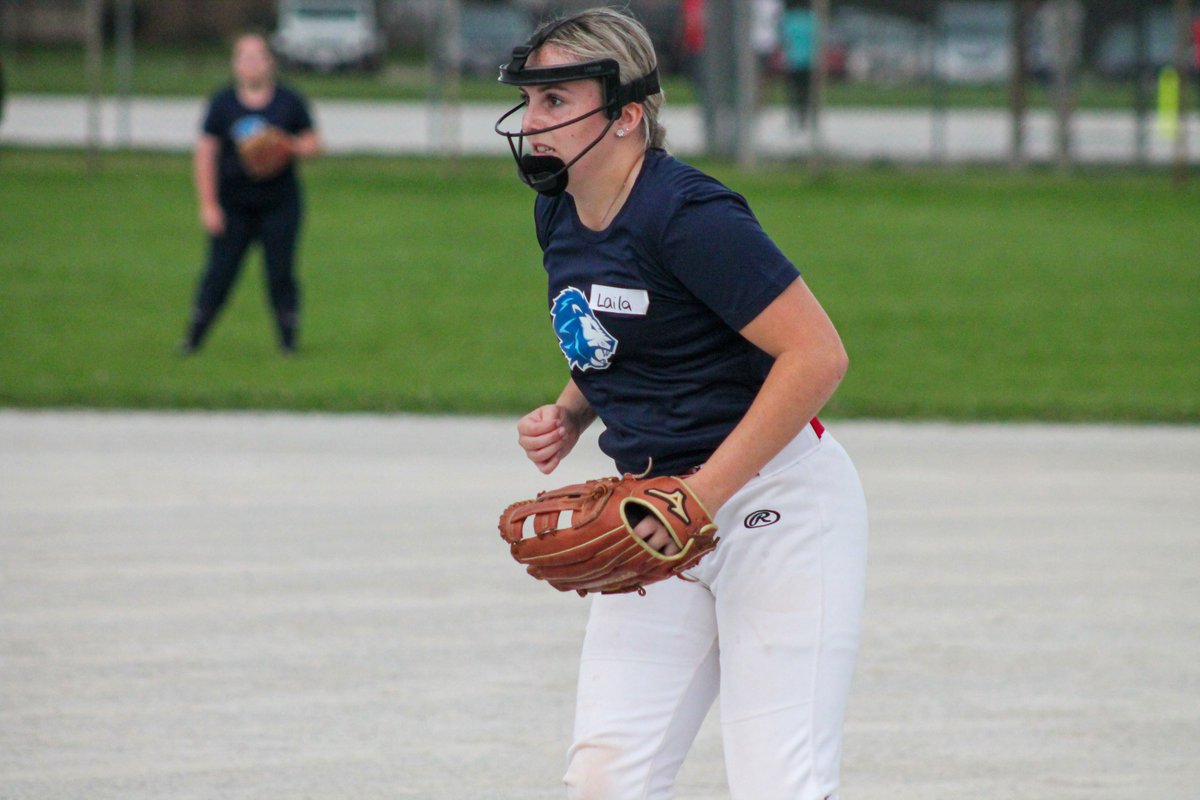 LambtonLions's tweet photo. Tuesdays are for tryouts.

Night Two of Open Tryouts for our Women's Softball Program is in the books ahead of Wednesday's exhibition doubleheader against Conestoga!

#DefendTheDen https://t.co/M7Tu08JzBY