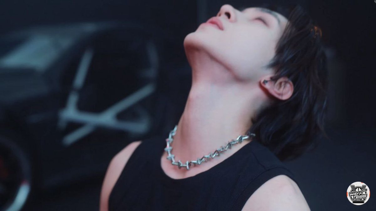 wayvfess's tweet photo. wayv! gimana semalem tidurnya nyenyak ga abis liat hendery ini? https://t.co/xSIb7Li2Ys