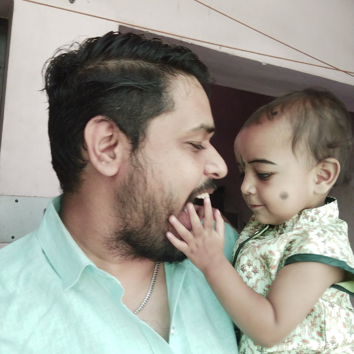 neelamegamkrish's tweet photo. #NewProfilePic https://t.co/VNQLoPFDot