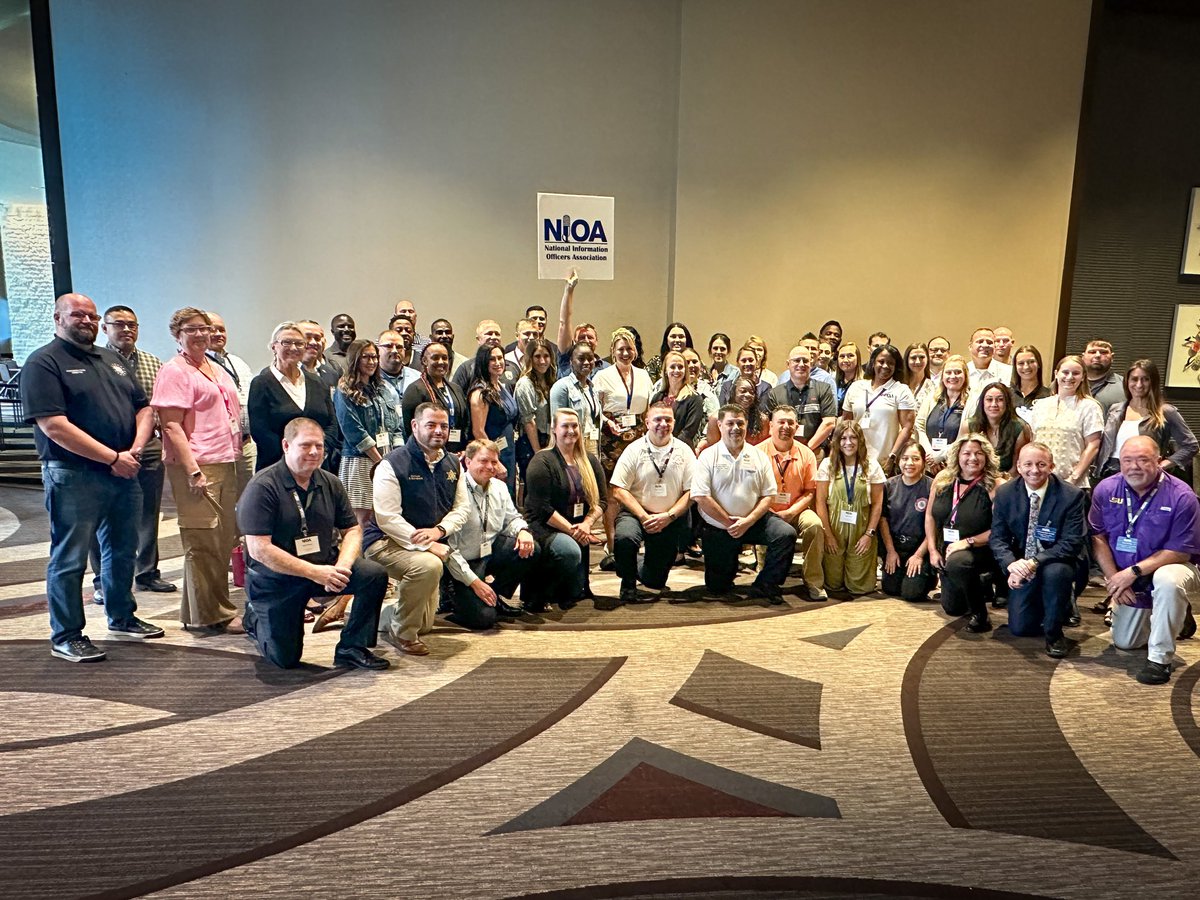 Great looking group of strategic comms advisors, PIOs, and governmental communicators at #NIOA2023 representing Texas, Arkansas, Louisiana, New Mexico, and Oklahoma.