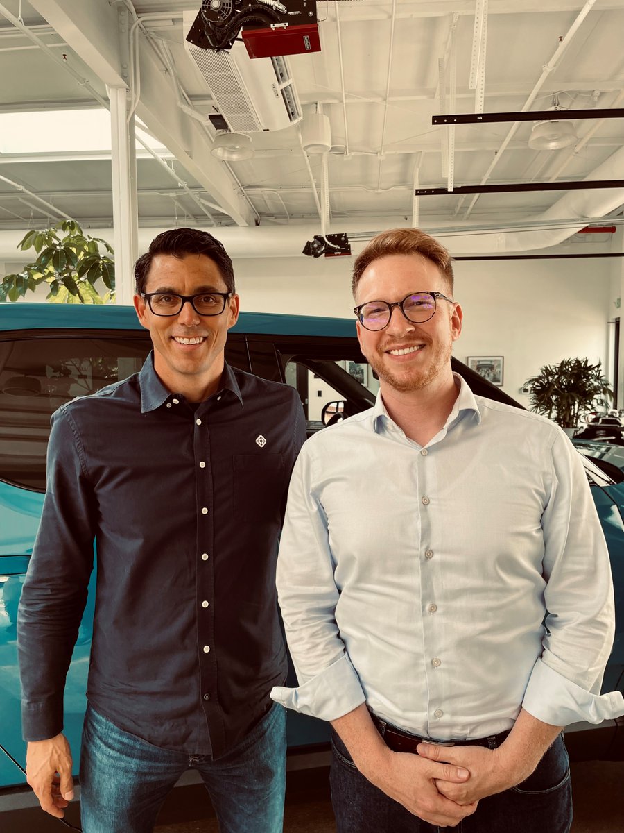 FelixHoltermann's tweet photo. .@Rivian ist das erfolgreichste  E-Start-up seit @Tesla. Bei einem Besuch in Illinois  habe ich das Werk besichtigt und Gründer @RJScaringe interviewt. Der  "Anti-@elonmusk erklärt, was er anders macht als die Konkurrenz - und skizziert seine Pläne für Europa. Link in comments. https://t.co/oI7XzpOh4C