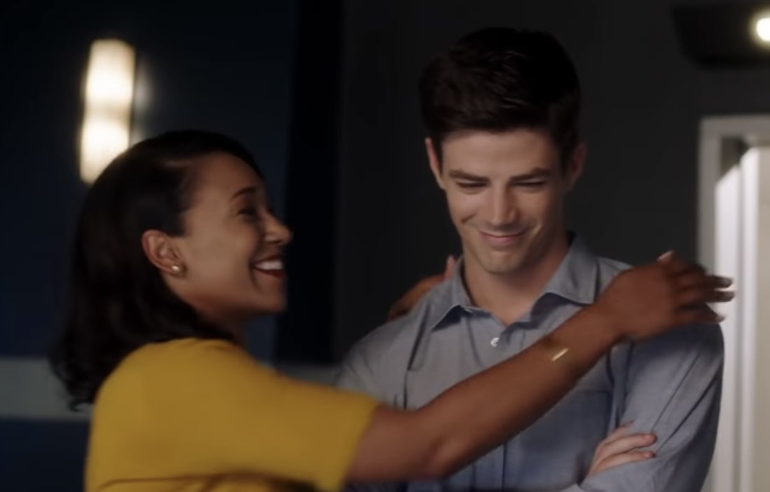 goldstandardtm's tweet photo. No, because why are Grant and Candice so cute? We were so lucky they played our ship. #TheFlash https://t.co/R5sB1Hy6ga