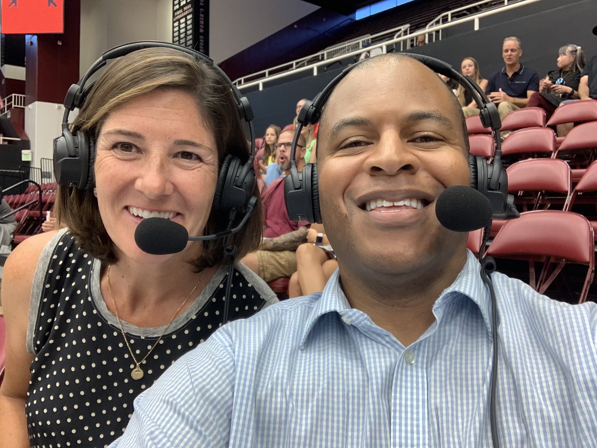 How about #8 <a href="/GatorsVB/">Gators Volleyball</a> vs. #2 <a href="/StanfordWVB/">Stanford Women's Volleyball</a>? Is that something <a href="/NicoleBranagh/">Nicole Branagh</a> &amp; I can interest you in? We’ll see you at 6p PT/9p ET on <a href="/Pac12Network/">Pac-12 Network</a>!