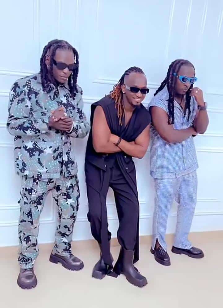 JimSelecta's tweet photo. Always expecting good vibes from B2C ENTUG ๐ฅ๐บ๐ฌ
@bobbylash_b2c @JulioDelivad @mrlee_next
#BendandPause
#Ndabula
New music on the way...... ๐ฅ๐ฅ๐ฅ https://t.co/ruNHoZaz5w