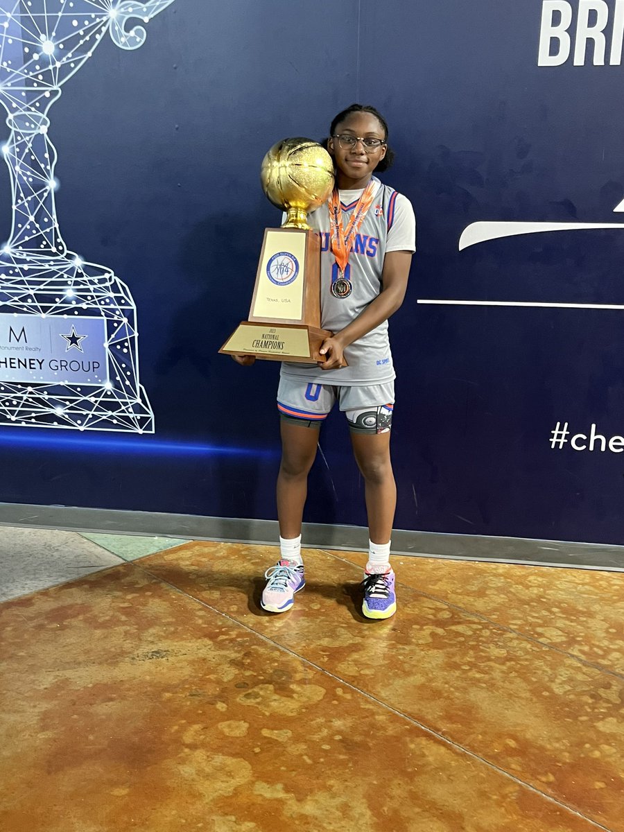 ZBallin0's tweet photo. Summer ball
#class2027 #okcqueens https://t.co/NI2GfeTdDI
