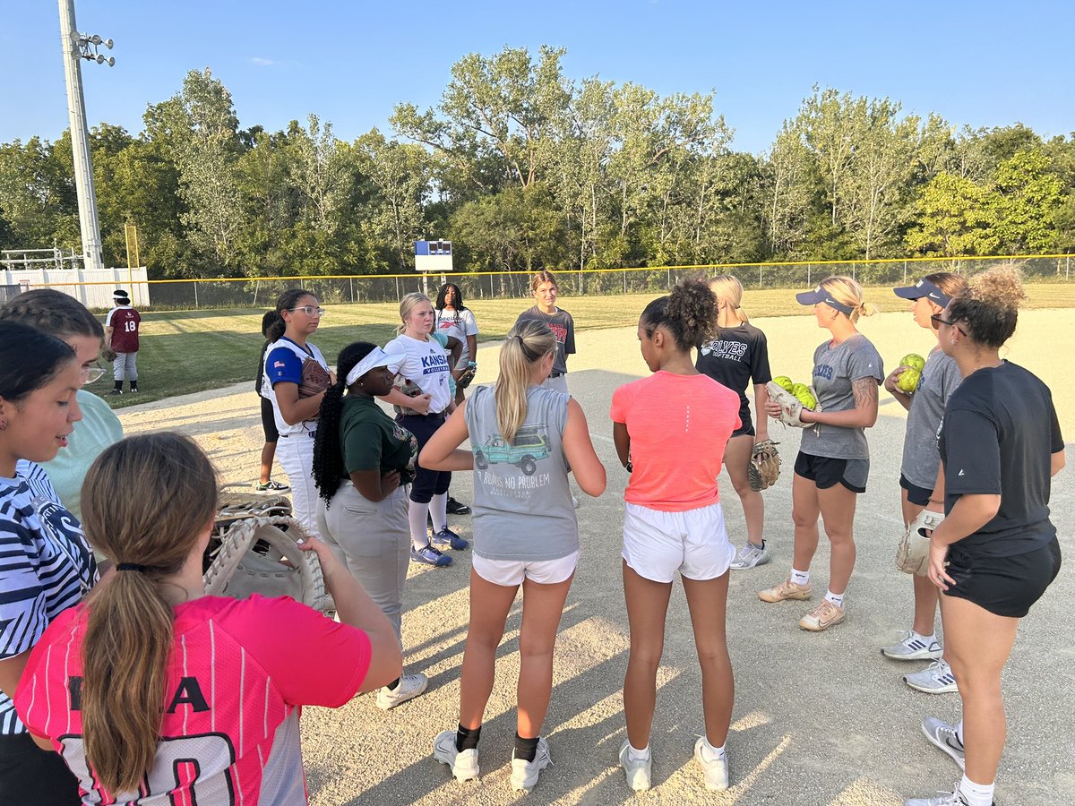 MCC Softball tweet media