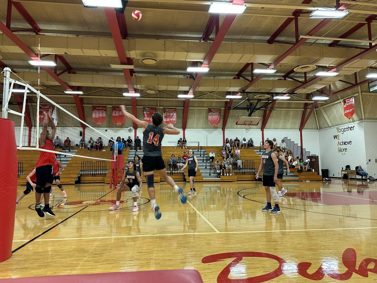 GHSDukes's tweet photo. Congrats to boy’s volleyball on their win tonight ❤️🏐💛 https://t.co/WAAIxEnSPb