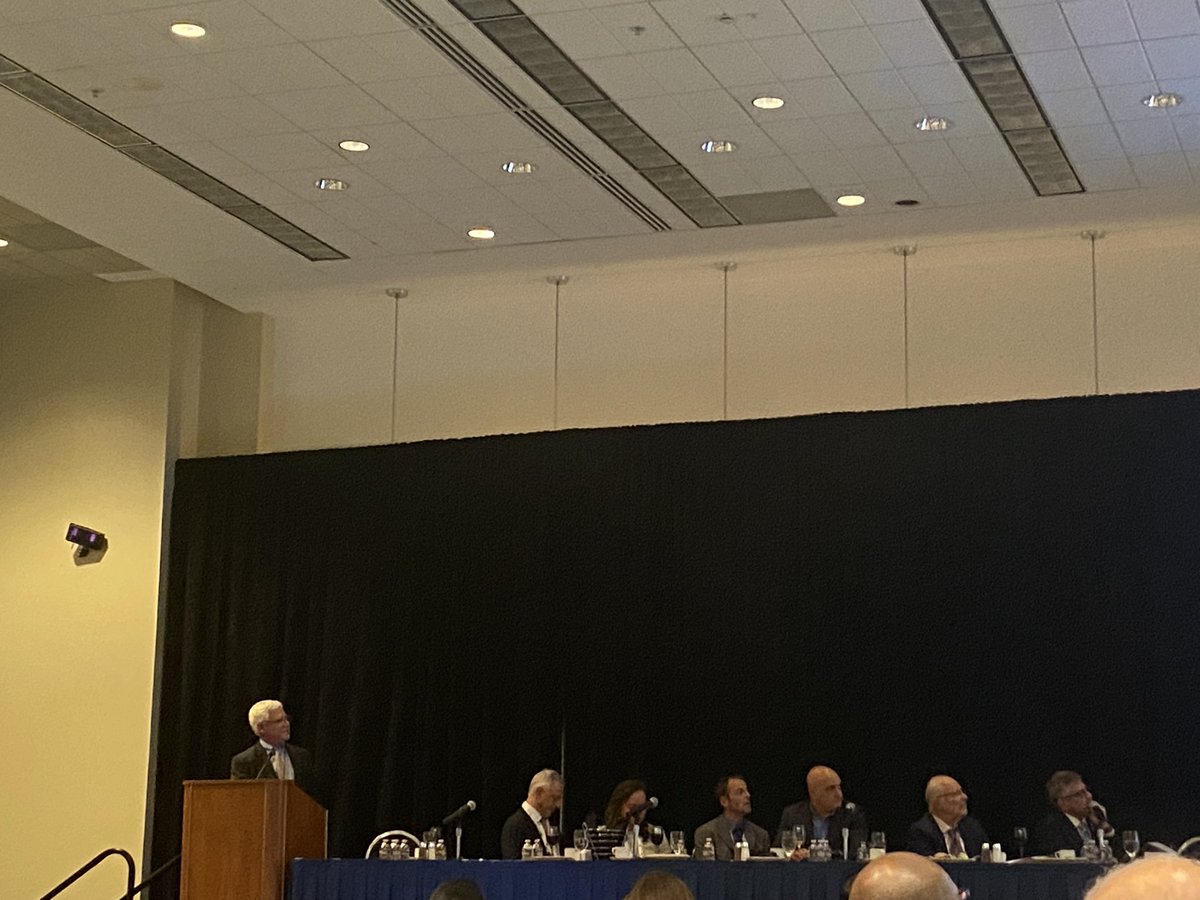 shubhi_srivas's tweet photo. Honoring Dr Kreutzer for Innovation in surgery - atrio- pulmonary anastomosis and @Drcpizarro honoring Dr Norwood @UF symposium @8thWCPCCS2023 @DrJenniferCo_Vu on single Ventricle #interstage #innovation https://t.co/rekBzWrrYj