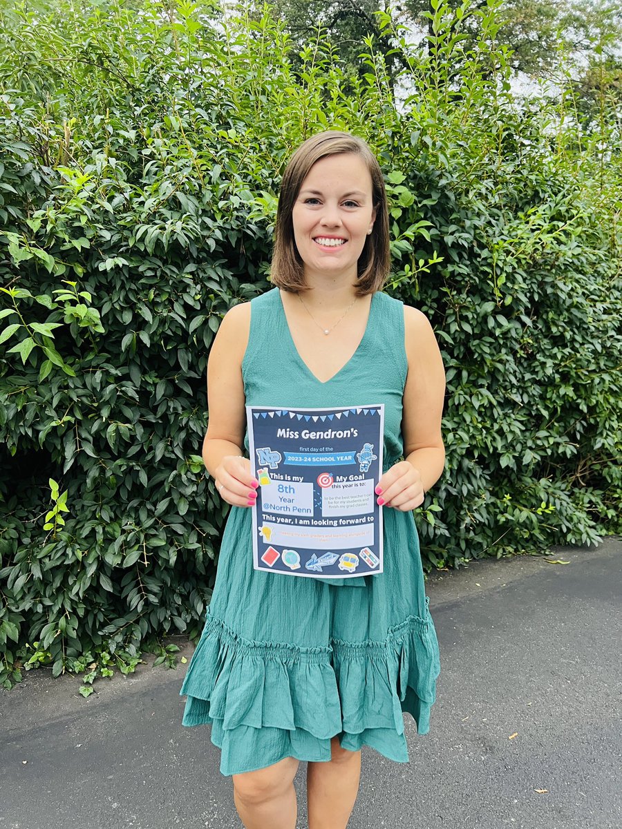 Year 8 is going to be great. 🍎 Thankful for an awesome class and a wonderful school community <a href="/YorkAvenueES/">York Avenue</a>! #NPSD