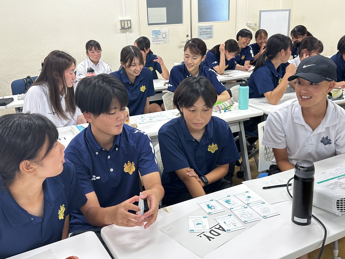 SCPJapan1's tweet photo. \スポーツを通じた女性の #エンパワーメント 🔥3日目/
テーマ「④セクシャル・リプロダクティブ・ヘルス/ライツ(性と生殖に関する健康と権利:SRHR)」
ジョイセフの林未由さんに #セックス #避妊 #子宮頸がん #性感染症 #パートナーシップ などについてお話しいただきました🥰 https://t.co/beCKBWUIRw