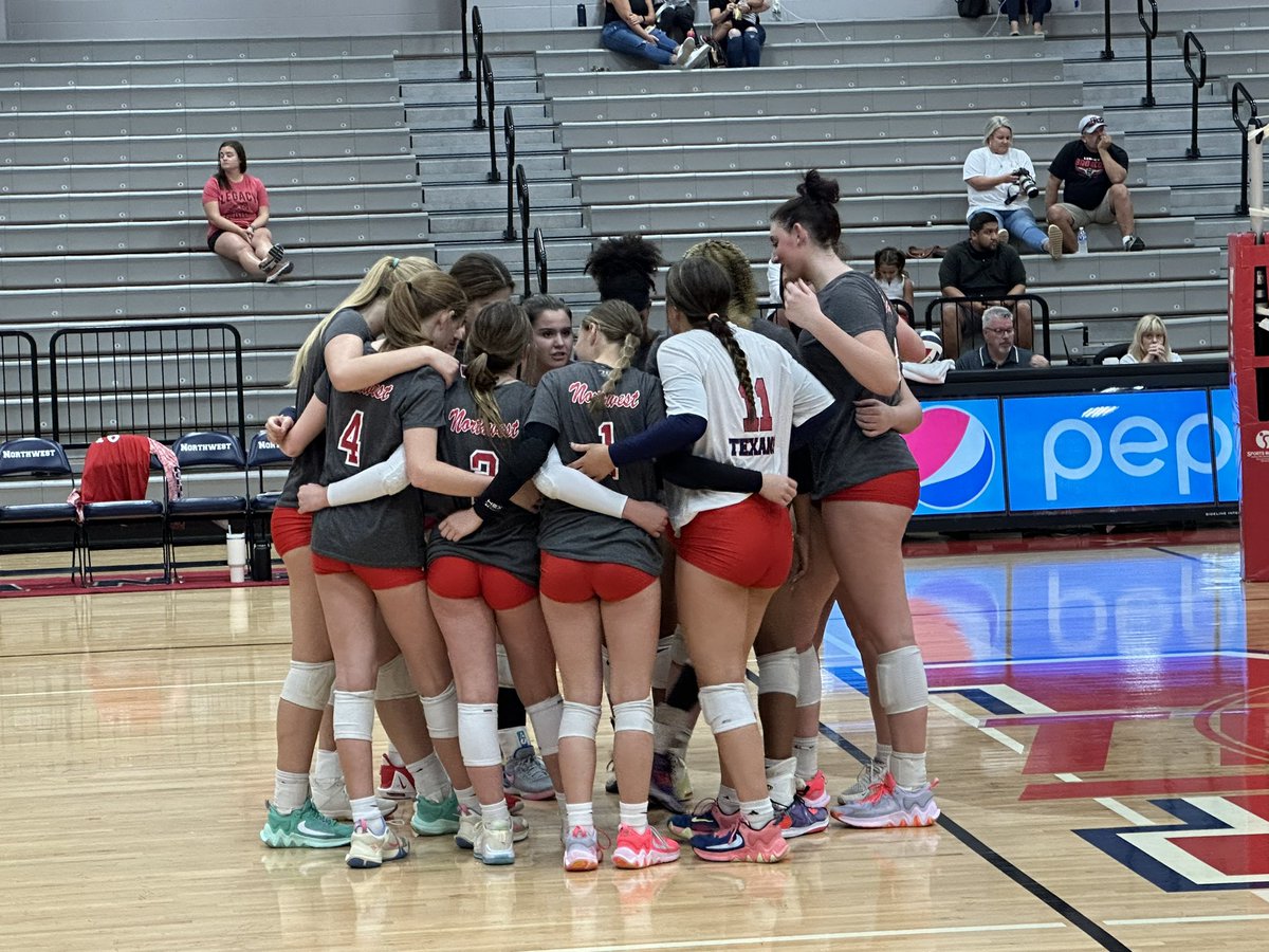 Awesome win tonight <a href="/TxnVB/">Northwest Volleyball</a>!🏐 #Flagship #TexansAtWork