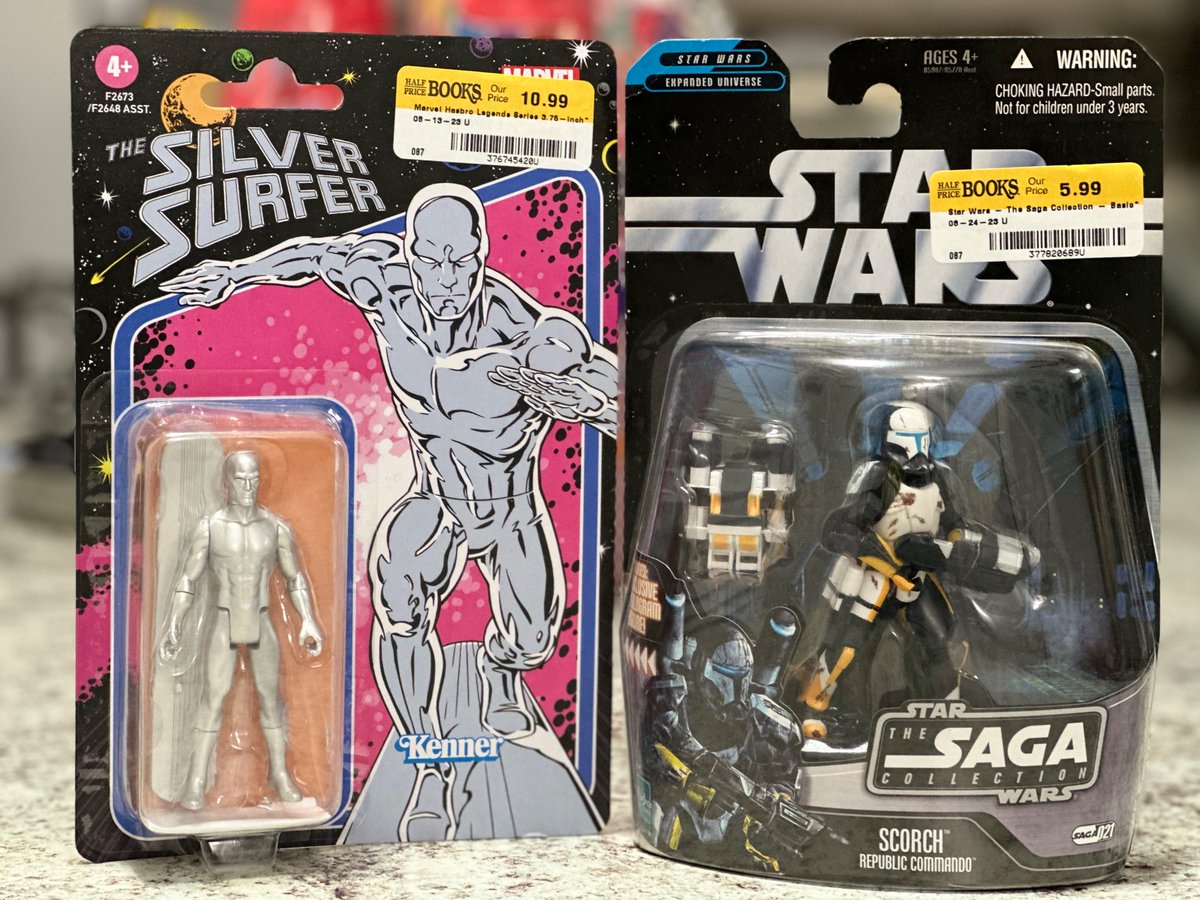 WednesdayComix's tweet photo. Half-Price Books loot! At first I thought to myself, “You can never have too many Sandtroopers” as I held one desert figure in my hand. Then I saw Scorch. Got a Marvel Legends #SilverSurfer to boot. Thanks wife! She was in the giving mood, lol! #Actionfigureoneshot https://t.co/c9UvbGOyJ4