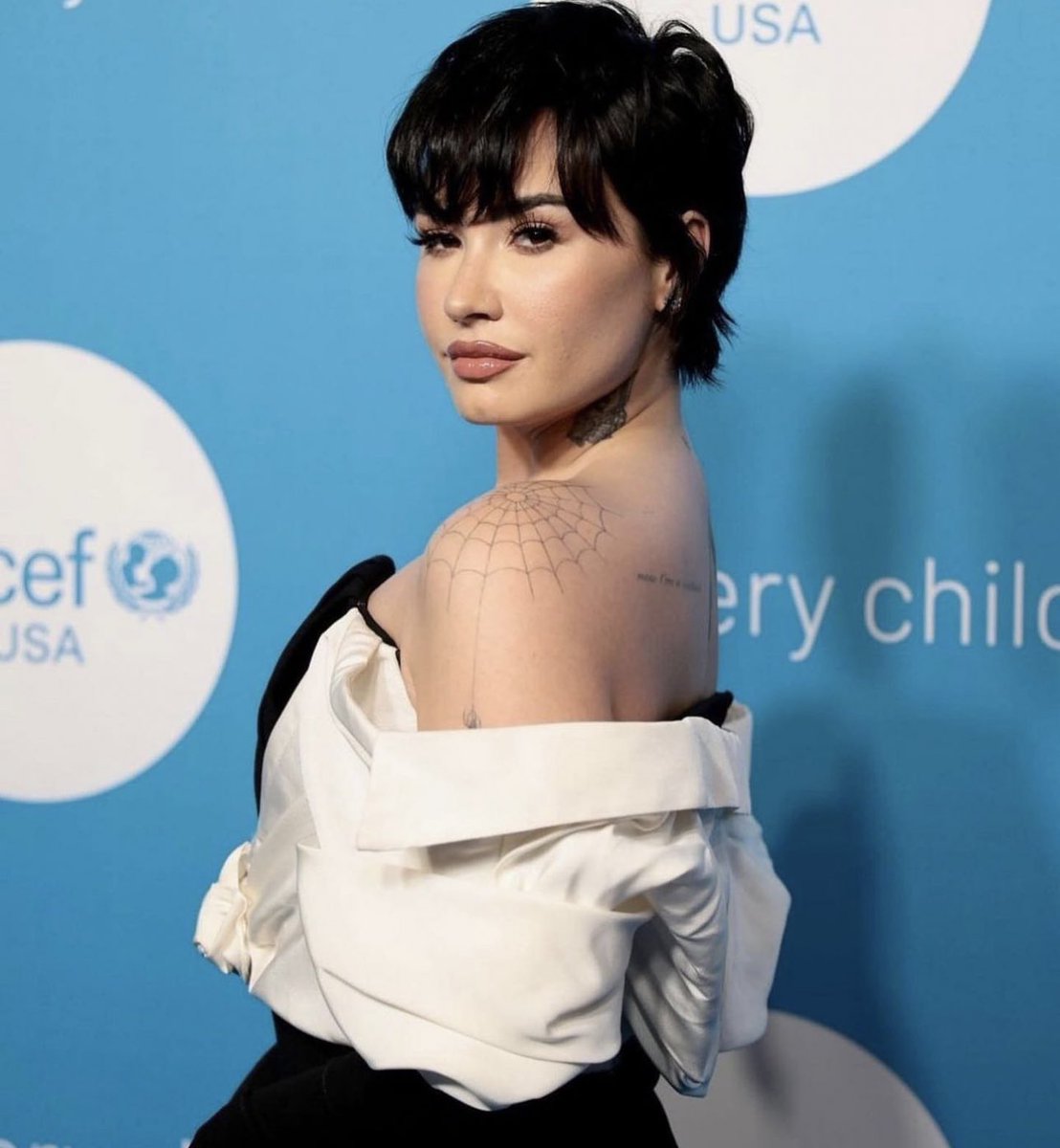 poptime's tweet photo. “Saudade não tem tradução”

- Demi Lovato em “Penhasco2”. https://t.co/uQeQ8smKIX
