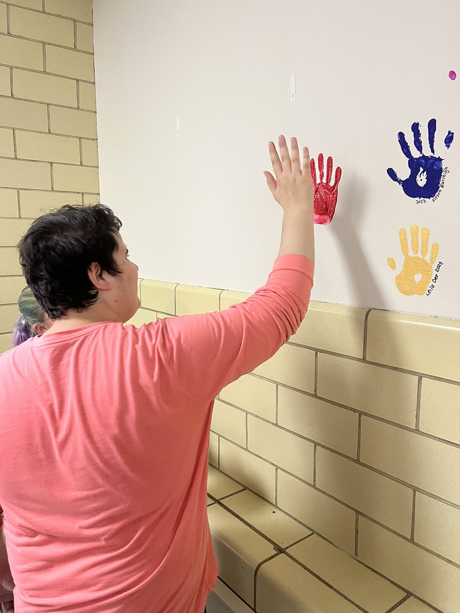 PathwaysWC's tweet photo. Happy Alex Erpelding Day!!! We’re so proud of all of your hard work! Congratulations on finishing high school!! #WellnessMatters #PWC https://t.co/wFIH7jrvJk