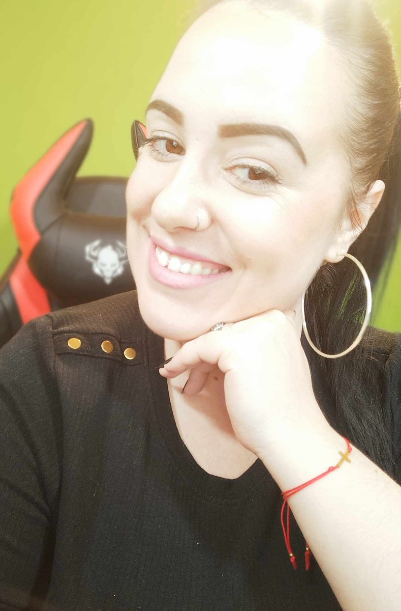 Hi :) twitch.tv/mrs__vi