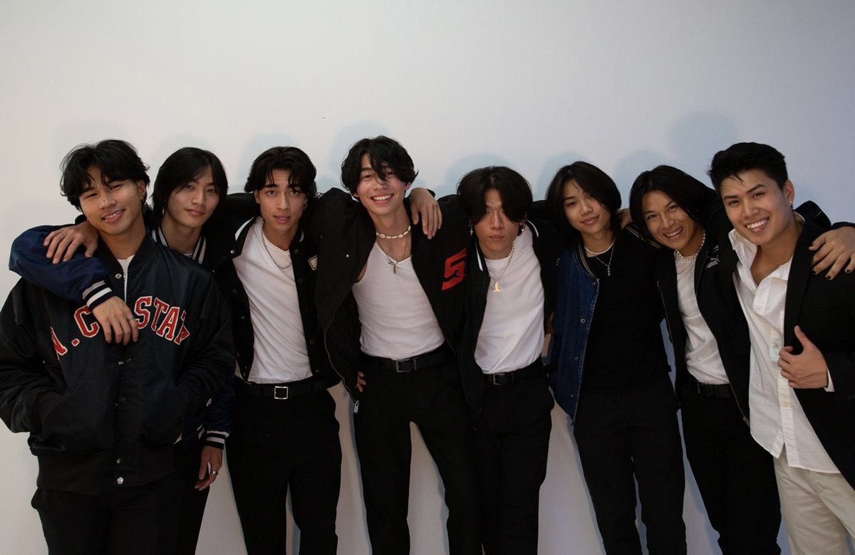 NorthStarBoys7's tweet photo. Happy 2 year anniversary! We love you Stars and thank you for everything ⭐️
#NSB https://t.co/vGFwGkSpkI