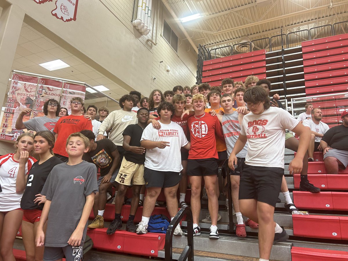 Enjoyed supporting <a href="/cp_volleyball/">CPHS Volleyball</a> tonight as they beat Lake Central!!  Great job ladies and Coaches!!!