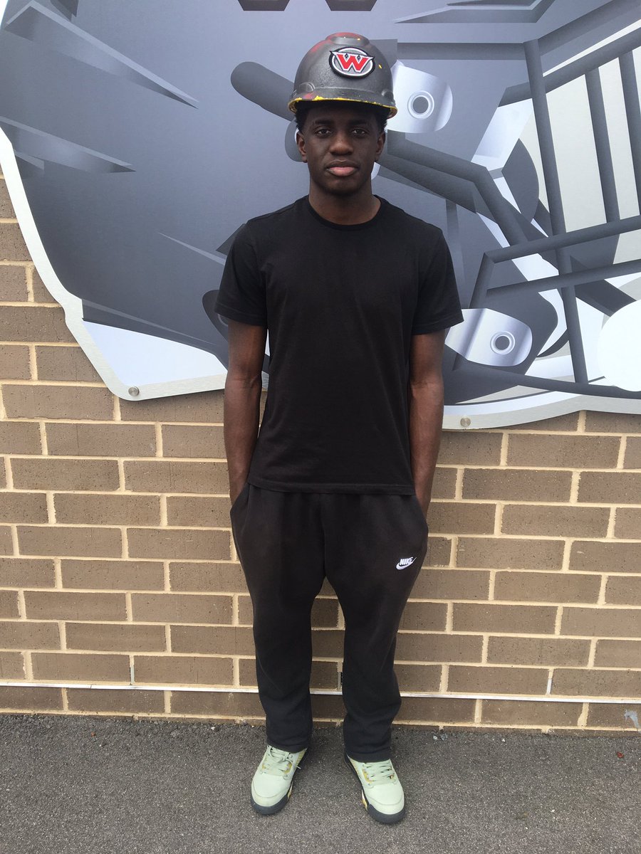 WestCabFB's tweet photo. Congratulations to Samauri Moore for being selected as our “Hard Hat” player for his efforts last week! #cometowork https://t.co/kSvybxuQS9
