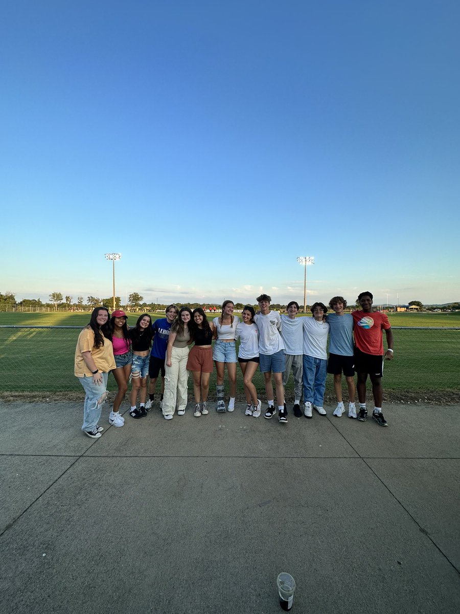 LebanonChoir's tweet photo. Fun time supporting our choir vice president &amp; soccer captain!! @LHS_LadyDevils ⚽️🎶 https://t.co/uSvhIWJWLd