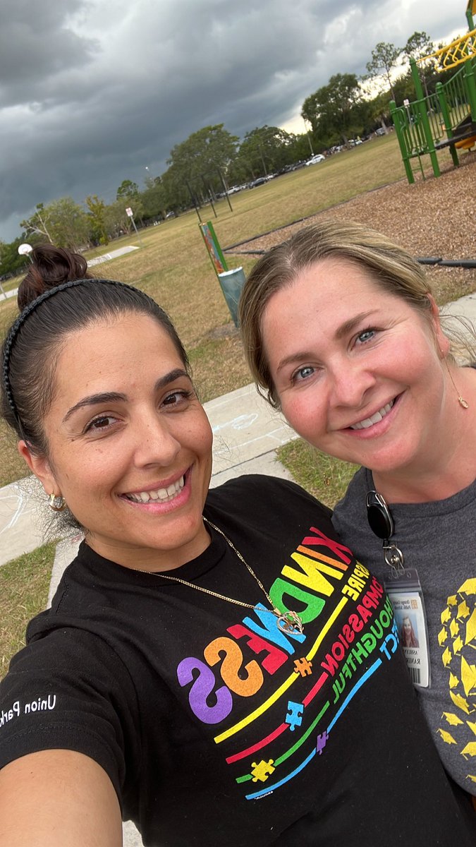mrsramireza's tweet image. Did a final check of the school before we headed out to our own families ✔️Also want to shout out @faithumc in Orlando,FL for always responding every-time I’ve called for food or water! They provided food and water for me to deliver to families before the storm. #proudadmin