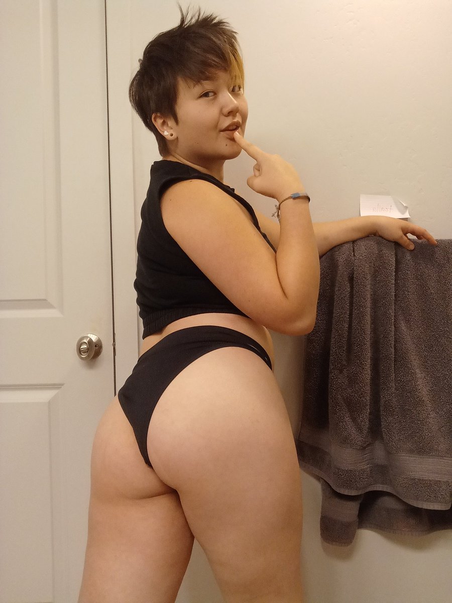 acemaystray's tweet photo. ✨️Cake✨️

#OF #ftm #booty #onlyfansgirl #Contentcreater #thicc #transman #femboy #model https://t.co/nyiwy9cuW0