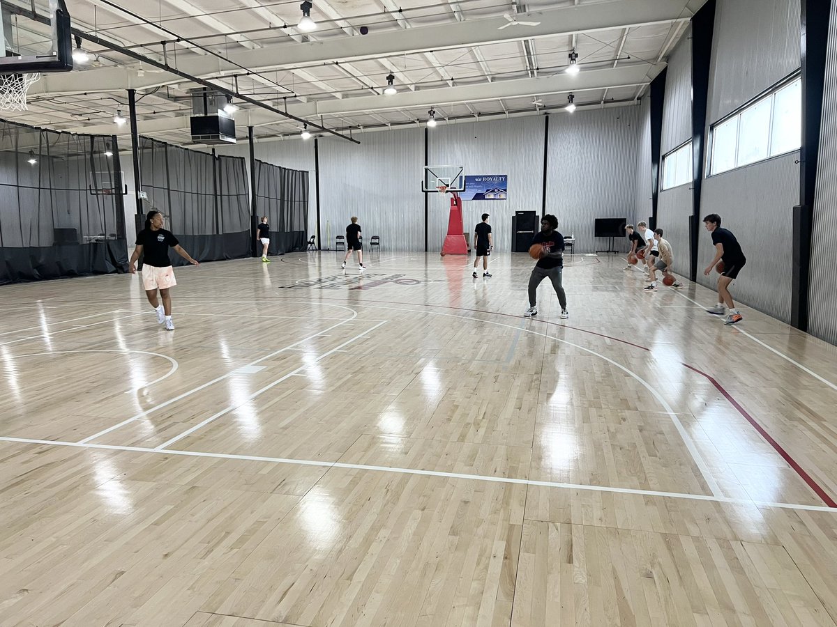 gvbacademy's tweet image. Well, that was fun. Let’s do it again tomorrow! #StackingDays #Consistency 🏀🤝✅