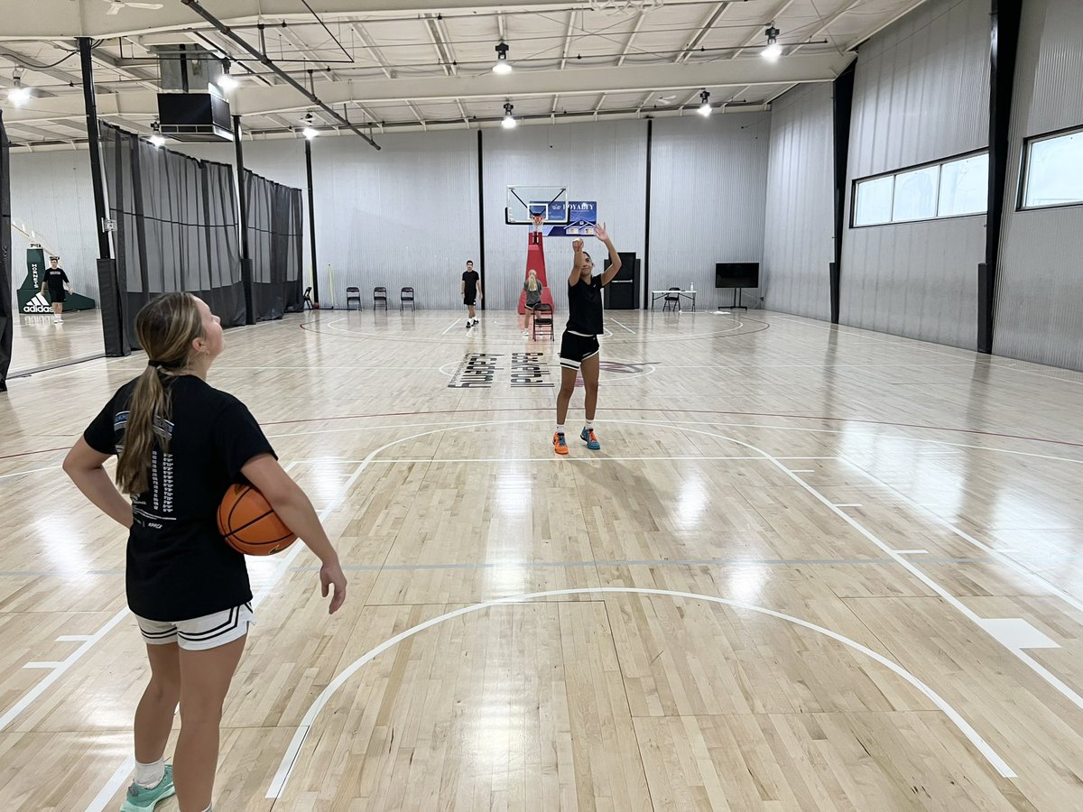 gvbacademy's tweet image. Well, that was fun. Let’s do it again tomorrow! #StackingDays #Consistency 🏀🤝✅