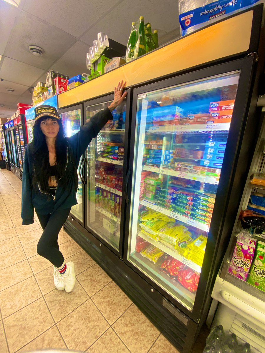 Lights tweet media