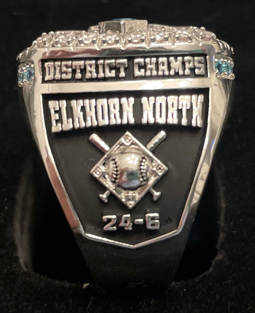 🚨Ring Season🚨

The pressure of winning as the Top Gun was a lot, but our kids bought into each other and our values to get the job done. 
Never the gator, always the lion.

So happy they get these to honor how special last season was.

Are you ready for one last ride?

#ENGLUE