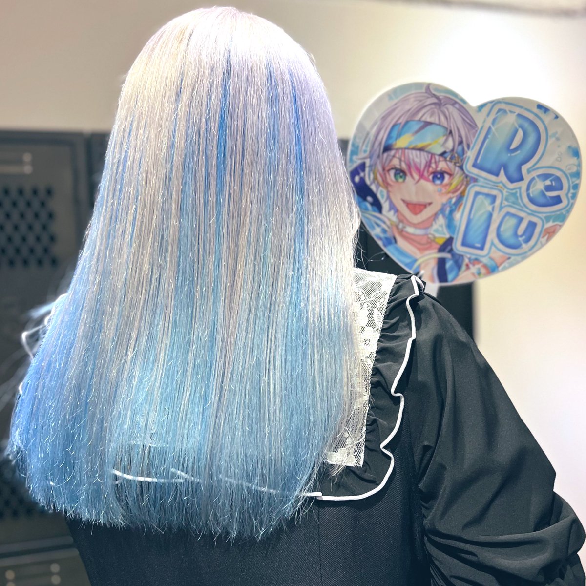 D5Jm's tweet photo. 東京ファイナル！！
髪も爪もれるくん仕様にしたよ🥰🩵🩵🩵
爪はれるくんパーツ含めセルフ！！！
ライブ楽しみ🥰！！！！

 #れるくんあのね https://t.co/6Tt9mwoDOA