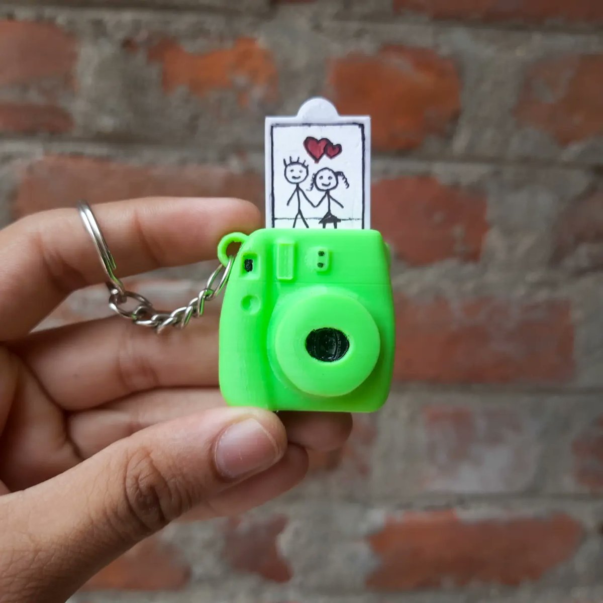 artcreator_Smit's tweet photo. 3d Printed Mini Instax Camera Keychain 

FREE STL files : https://t.co/H1qHiZ8cfh

I created this Instant Camera keychain model in Autodesk Maya and then 3D printed it, and it's quite cute.

3D Printers I Use :
Creality ender 3 S1
Creality ender 3 S1 Plus https://t.co/0YtbYZ3Zz8