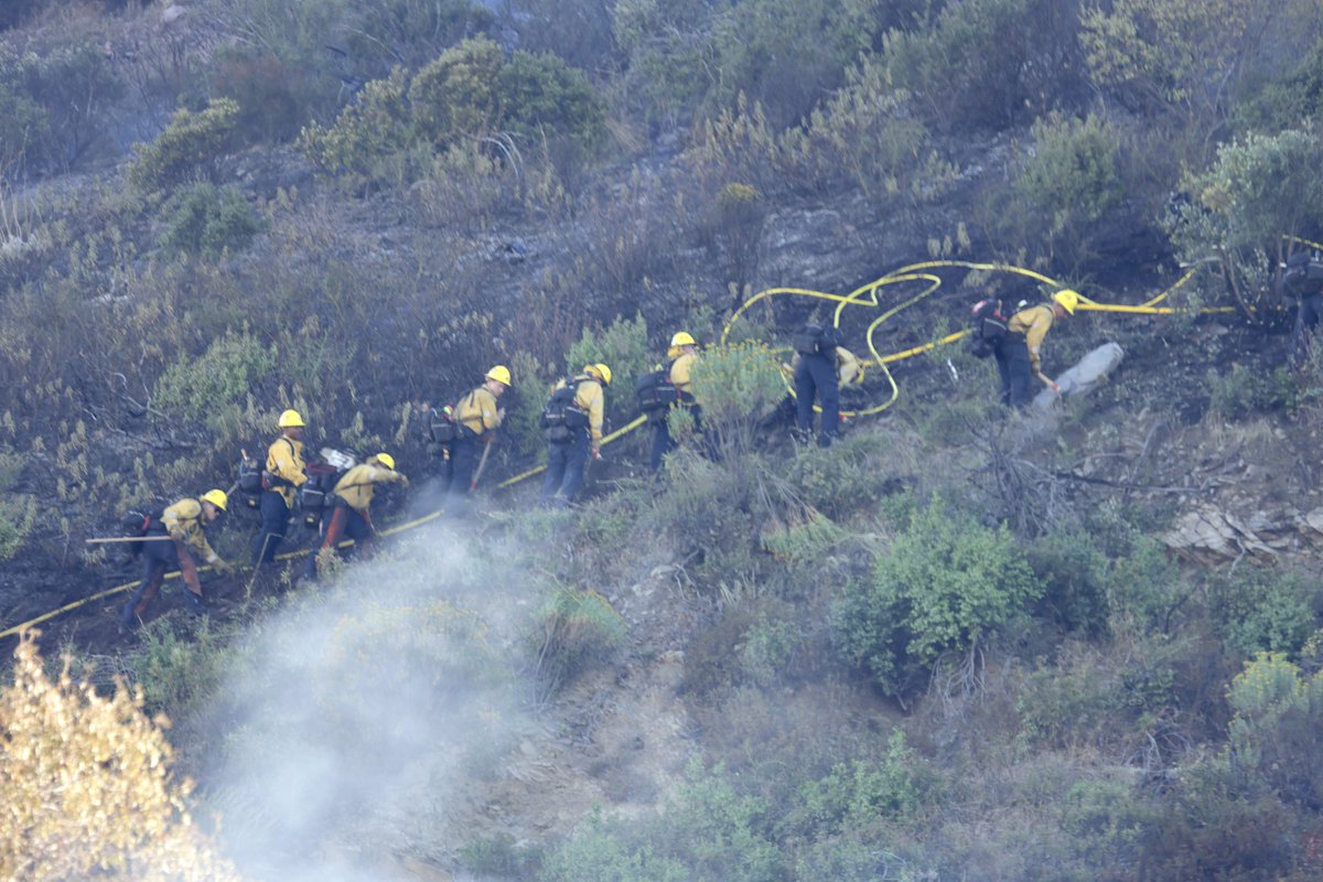 SBCOUNTYFIRE's tweet photo. This afternoon San Bernardino County Fire assisted the United States Forest Service on the #TrackFire near Devore. The fire was held to 3 acres. No structures were threatened or destroyed. This remains under investigation by fire investigators. https://t.co/96l9vZJKam