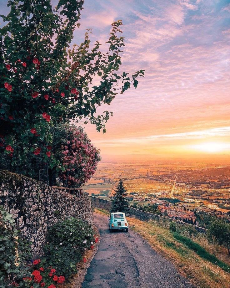 Good Morning 
Have a Wonderful Day 

(Italy,📷Pinterest)