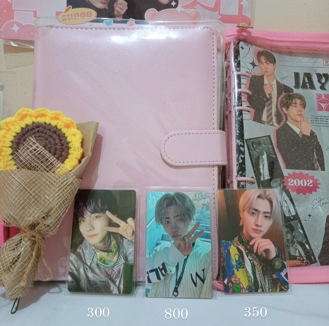 iyacartz_'s tweet photo. ~ wts lfb ph ~ enhypen pcs

sunghoon sadame lim a, sunghoon jungwon senkou soljack versace

•onhand &amp; official
•10/10 condi

1400 set (1300 PAYO)
- can tingi, check pic for prices

📍: metro manila
🚚: sco, sdd, flash express
💸: gcash https://t.co/HyovkAlTJQ