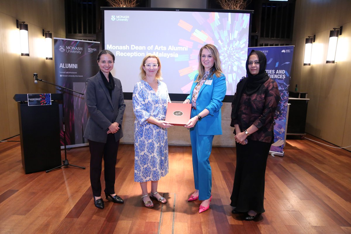 monashmyArts's tweet photo. 🎊🎊We and @Monash_Arts had a wonderful reception with our Alumni in KL. 🎊🎊
Thank you to all our alumni for making time for this reception.
#artsalumni #monasharts # https://t.co/BgfaHERUEt