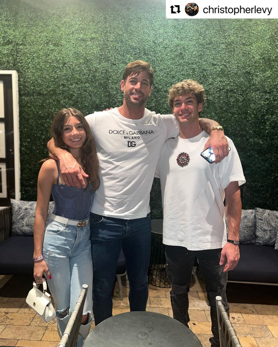WLWPanama's tweet photo. From IG #christopherlevy 
Happy Birthday to the best father anyone could ever ask for you. I continuously thank you and look up to you every single day for the sacrifices you do day in and day out for our family! I love you with all my heart keep being the man you are! https://t.co/jtZ0N2xd84