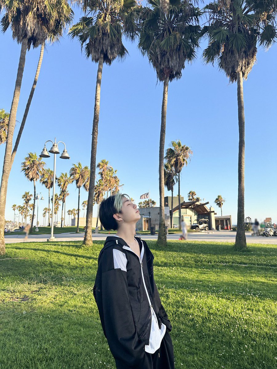 [#승헌]
🌅🌅

#8TURN #EIGHT_TURN #에잇턴 #SEUNGHEON #UNCHARTED_DRIFT #언차티드_드리프트 #SKETCH #스케치 #EXCEL #엑셀