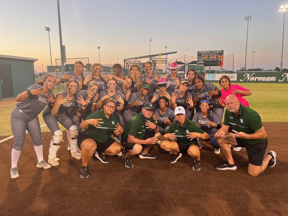 Laila King tweet media