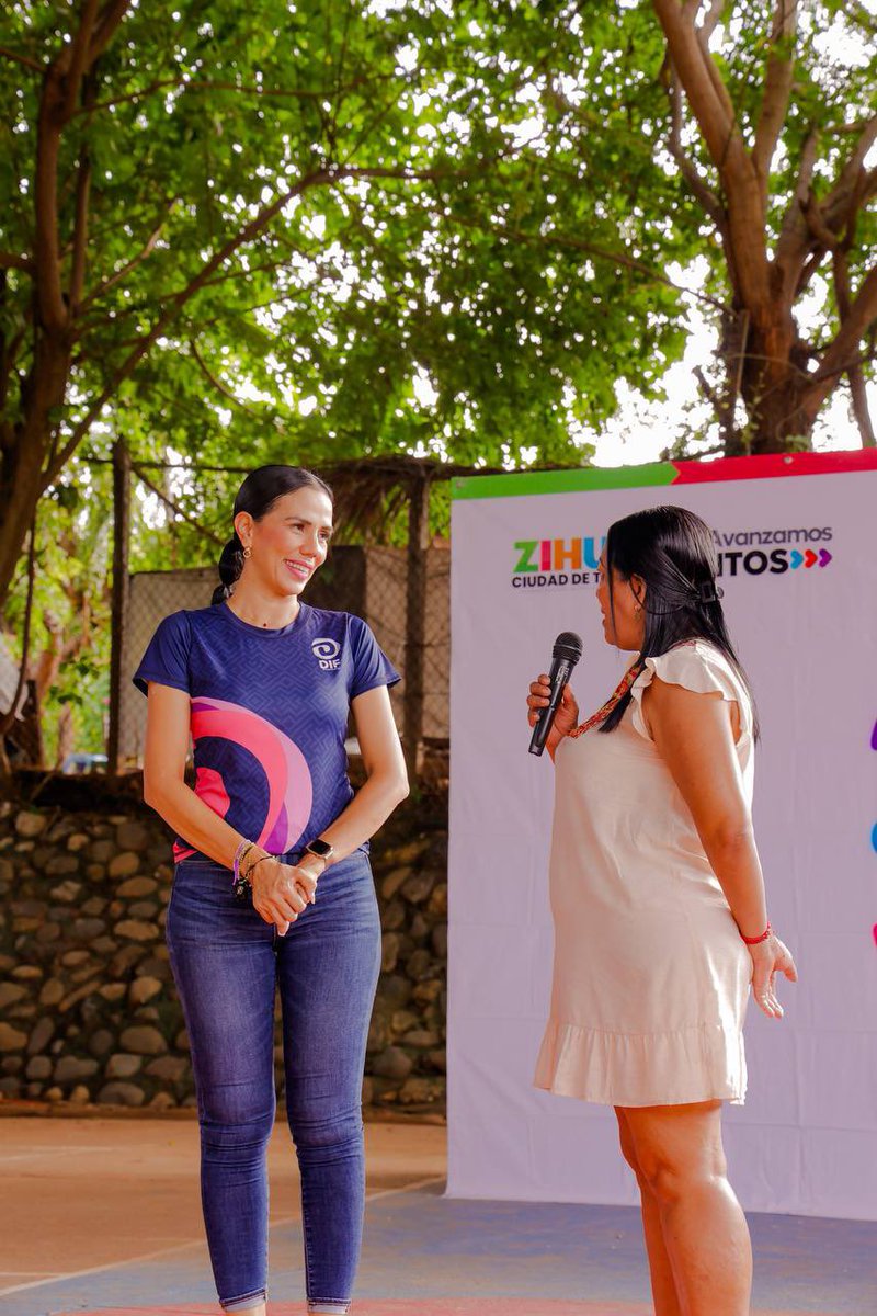 LizetteTapiaC's tweet photo. #DIFContigo en la Comunidad de Buena Vista, el equipo de #DIFZihuatanejo se une con un propósito: respaldar la economía de las familias. 💙🙌 https://t.co/3q92QALFI7