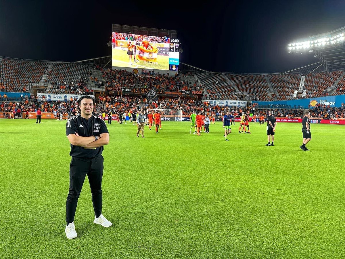 Dr. Hunter Steele has been busy! He took good care of the Houston Dynamo when they played Real Salt Lake then was on the field to take good care of the Clear Brook Football team when they played Dobie! That’s my Son!  Houston Dynamo FC Dr Hunter Steele, DC