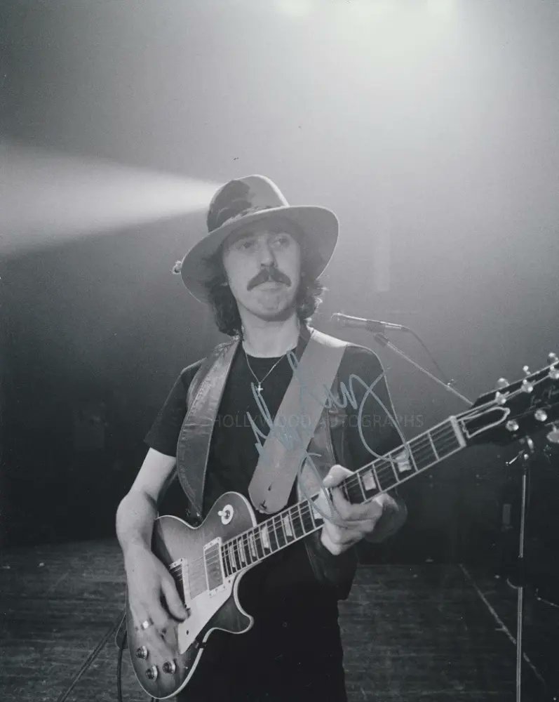 Happy 73rd Birthday to the legendary guitarist, songwriter and former member of #Whitesnake #MickyMoody 🎉