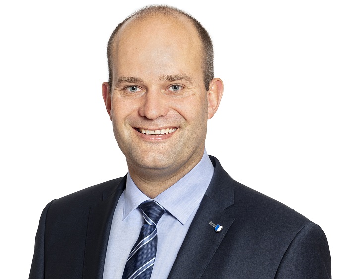 EnDK (@endk_ch) on Twitter photo Le conseiller d'État lucernois Fabian Peter a été élu au comité de l'EnDK lors de notre assemblée plénière. Il deviendra également le nouveau président de l'association GEAK. Nous félicitons chaleureusement Fabian Peter pour son élection! <a href="/kantonLuzern/">Kanton Luzern</a>
#EnDK #PolitiqueÉnergétique Le conseiller d'État lucernois Fabian Peter a été élu au comité de l'EnDK lors de notre assemblée plénière. Il deviendra également le nouveau président de l'association GEAK. Nous félicitons chaleureusement Fabian Peter pour son élection! <a href="/kantonLuzern/">Kanton Luzern</a>
#EnDK #PolitiqueÉnergétique