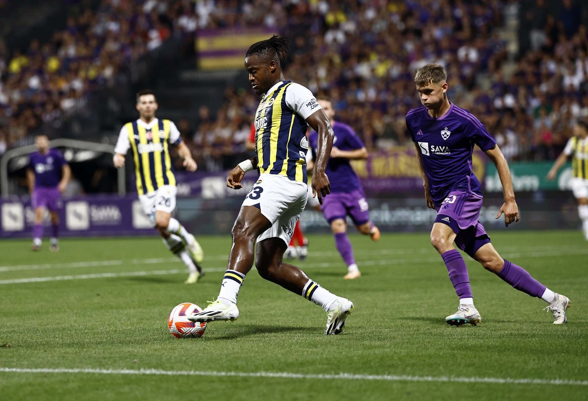 💥 Nottingham Forest, Michy Batshuayi'yi kadrosuna katmaya yakın. (Fabrizio Romano)