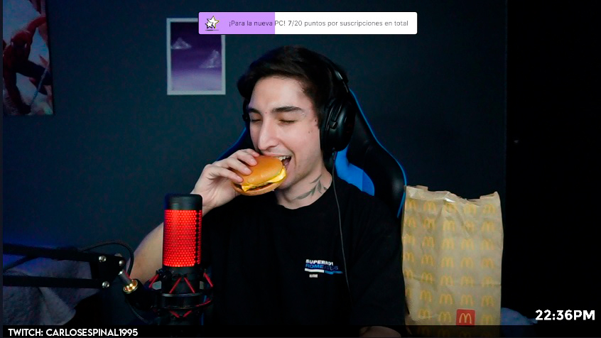 carlosespinal95's tweet photo. Festejando el día del gamer con
@McDonalds 🍔🍟@McDonalds_PER #BitsxBitesMcD #BitsxBites 👾 https://t.co/7vtrTlKmjt