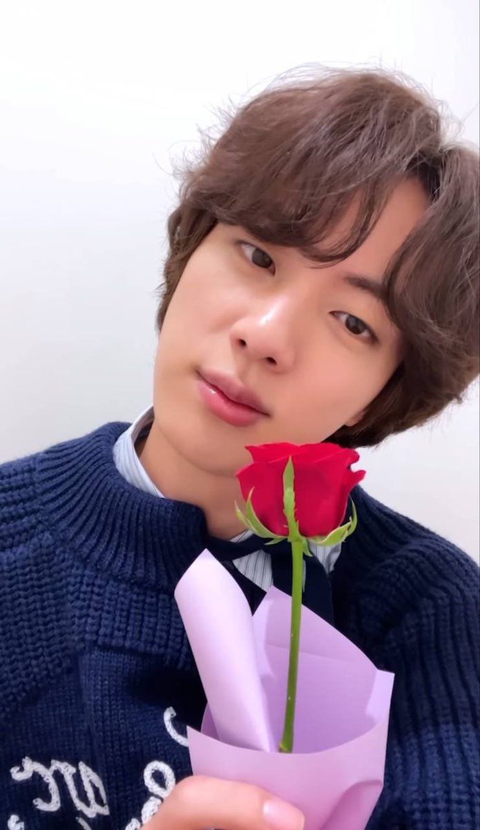 rEsH9tYRRoRY4Oe's tweet photo. ALWAYS HERE WITH JIN #1000DaysWithAbyss  #Abyss_석진이곁에서_1000일  #Jin #방탄소년단진 💜❤️💜❤️💜💜💜🔥🔥🔥❤️ https://t.co/zy83ozYbXq